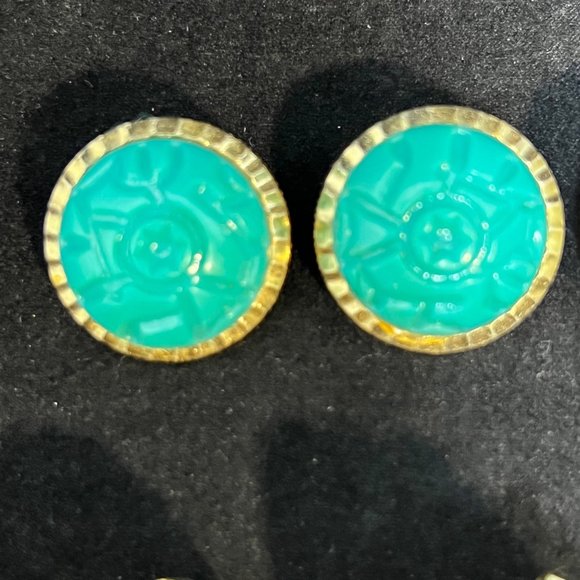 Lot Of 5 Silver Tone Clip On Earrings (3558) - Picture 2 of 8